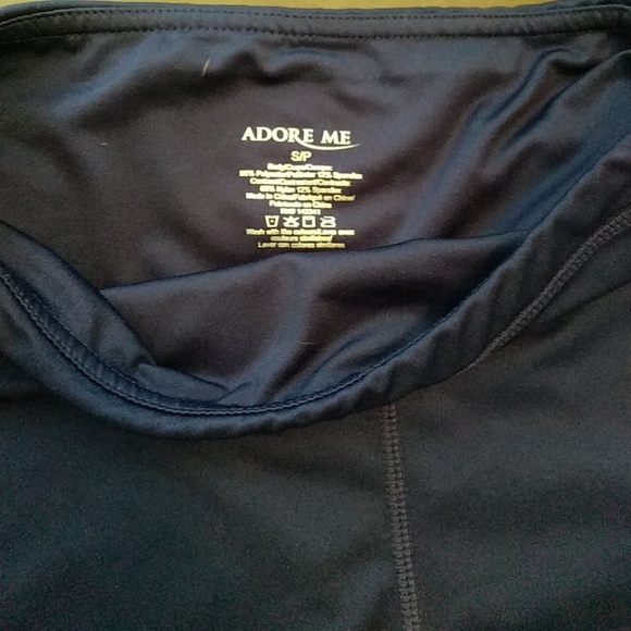 Exercise shorts - Picture 2 of 5